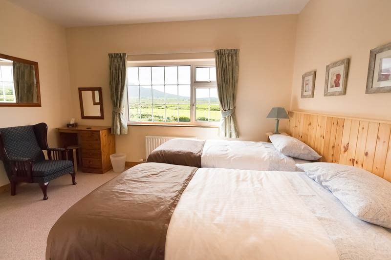 Coill An Rois B&B Ballydavid ภายนอก รูปภาพ